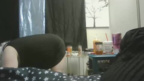 Snapshot of whipsnap19 chatting on 01/18/26, 03:32 whipsnap19 online show from 01/18/26, 03:32