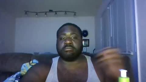 Snapshot of whiskeyandcoke24 chatting on 10/30/25, 06:59 WhiskeyandCoke online show from 10/30/25, 06:59