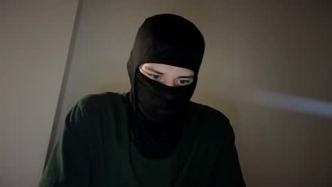 Snapshot of whispero_o chatting on 12/18/25, 03:18 whispero_o online show from 12/18/25, 03:18