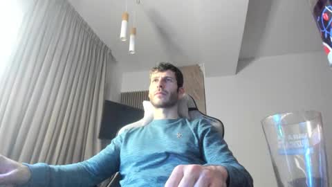 Michael online show from 12/19/25, 04:47