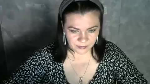 Snapshot of white__queen_ chatting on 06/23/26, 06:55 white__queen_ online show from 06/23/26, 06:55