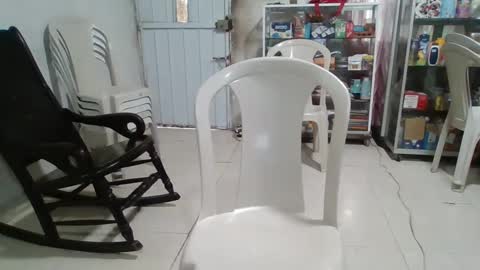 Snapshot of white_boy84723 chatting on 01/20/25, 01:11 white boy online show from 01/20/25, 01:11