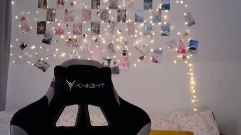 Bella online show from 03/10/26, 08:41