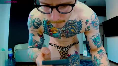 Snapshot of white_king999 chatting on 07/17/26, 02:51 Max online show from 07/17/26, 02:51