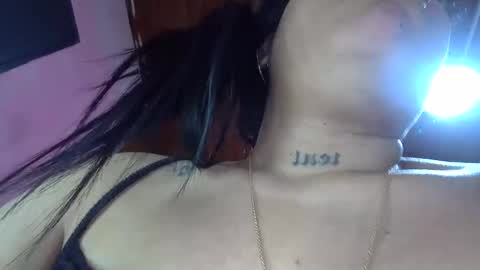 white_sexy_ online show from 02/13/25, 12:21