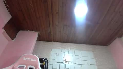 white_sexy_ online show from 03/05/25, 10:21