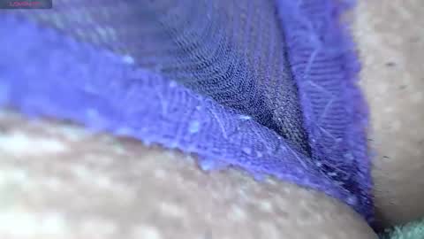 white_sexy_ online show from 04/17/26, 11:19