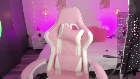 whiteatenea online show from 02/13/25, 07:45