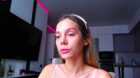 Kate  online show from 11/26/25, 08:37