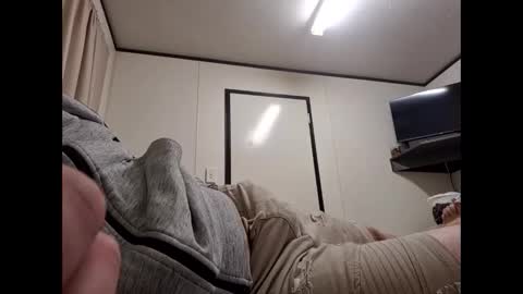 whiteboi9284 online show from 10/09/25, 10:57