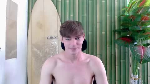 Snapshot of whiteboyinasia chatting on 09/16/25, 04:35 Christian online show from 09/16/25, 04:35