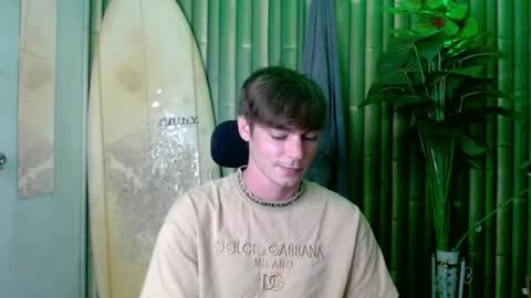 Snapshot of whiteboyinasia chatting on 09/28/25, 08:42 Christian online show from 09/28/25, 08:42