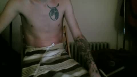 Snapshot of whiteboyslim21 chatting on 01/12/26, 03:17 whiteboyslim21 online show from 01/12/26, 03:17