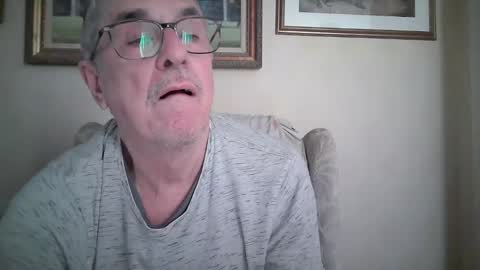 whitebriefs009 online show from 09/16/25, 08:48