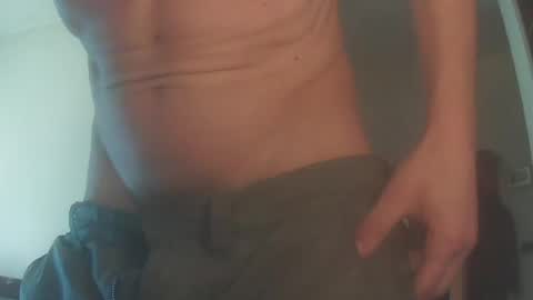 Snapshot of whiteduke81 chatting on 07/11/26, 03:37 Whiteduke online show from 07/11/26, 03:37