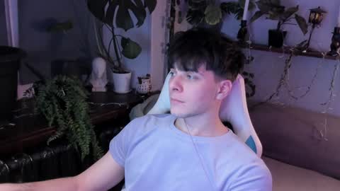 Gus online show from 12/05/24, 06:11