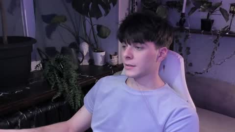 Gus online show from 12/09/24, 03:33