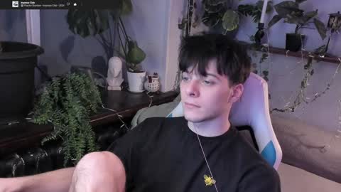 Gus online show from 12/18/24, 06:25