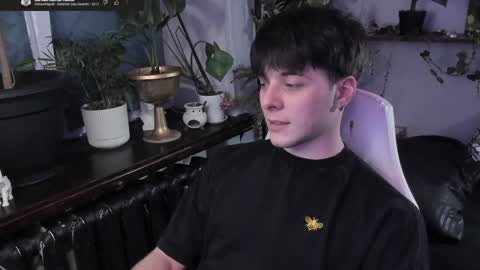 Gus online show from 01/28/25, 06:17