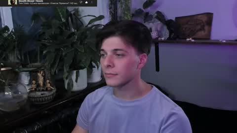 Gus online show from 09/19/25, 07:58