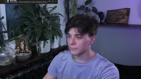 Gus online show from 09/26/25, 08:24