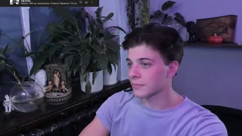 Gus online show from 10/09/25, 05:22