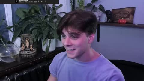 Gus online show from 10/10/25, 07:35