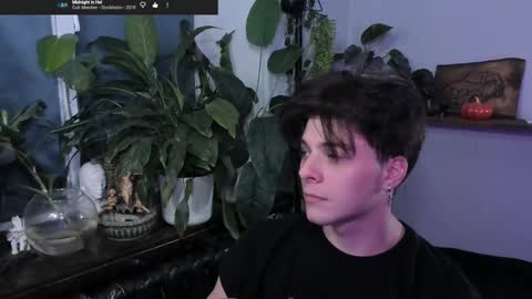 Gus online show from 11/13/25, 09:14