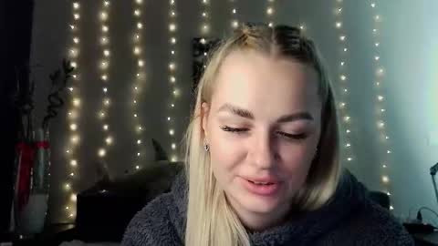 whitehex666 online show from 11/25/25, 02:28