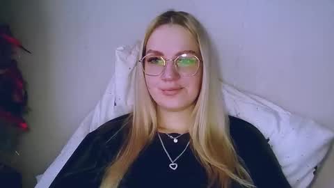 whitehex666 online show from 01/11/26, 08:08