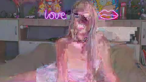 Whitekittykitten online show from 01/17/26, 04:11