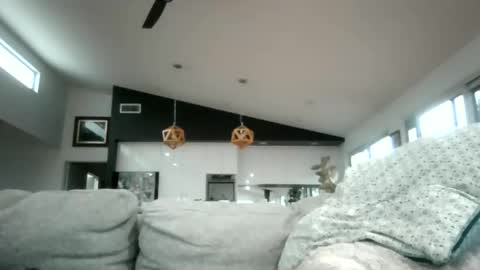 whitepantyman1973 online show from 05/17/26, 09:44