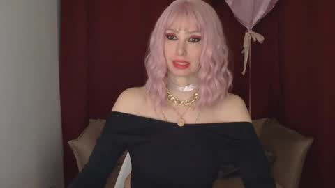 White Queen online show from 02/20/25, 04:57