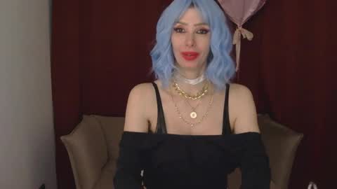 White Queen online show from 02/23/25, 09:37