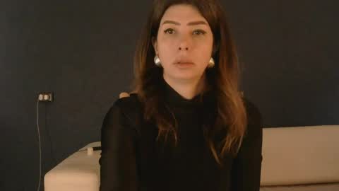 White Queen online show from 04/02/26, 07:50