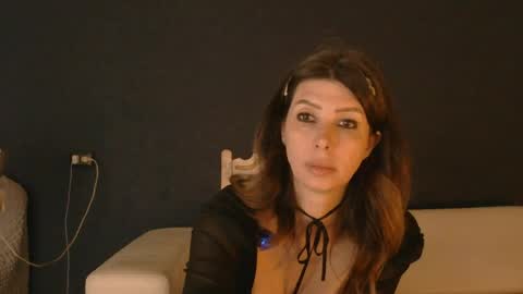 Snapshot of whitequeen888 chatting on 05/17/26, 06:04 White Queen online show from 05/17/26, 06:04