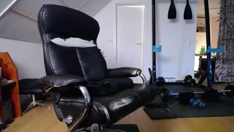 whiterabbit_86 online show from 02/06/26, 03:48