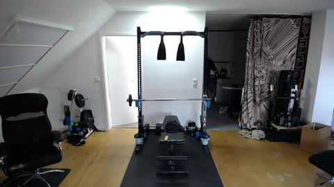 whiterabbit_86 online show from 04/09/26, 12:54