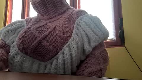 whitesweater online show from 12/15/25, 06:50