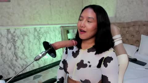 Whitney  online show from 04/14/26, 09:43