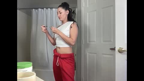 iamwhitneyoc online show from 01/10/25, 07:32