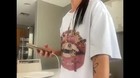 iamwhitneyoc online show from 05/21/26, 07:54