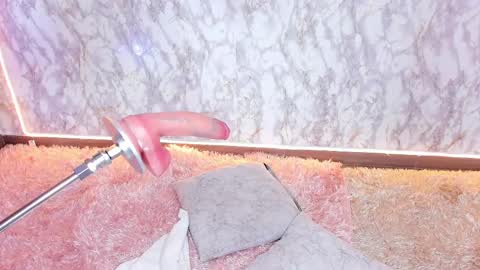 whitneyyfox online show from 02/25/25, 01:41