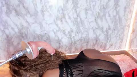 whitneyyfox online show from 03/08/25, 10:11