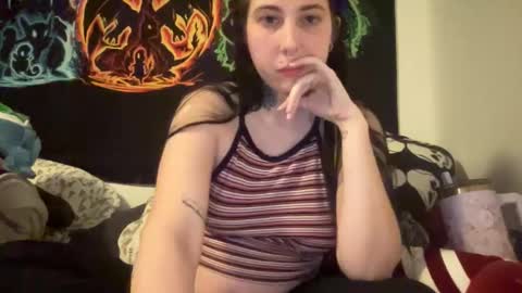 Snapshot of whitnkat chatting on 11/17/25, 02:17 Wh1t Ky online show from 11/17/25, 02:17