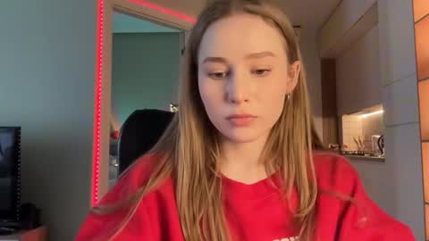 Alisa online show from 12/19/24, 10:02