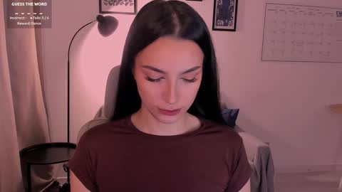 Snapshot of whoislulu chatting on 12/17/25, 12:44 whoislulu online show from 12/17/25, 12:44