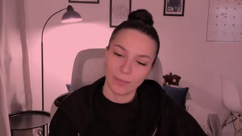Snapshot of whoislulu chatting on 04/03/26, 06:17 whoislulu online show from 04/03/26, 06:17