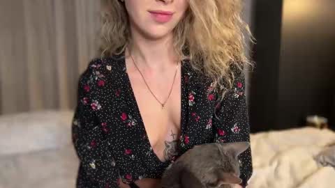 Alice online show from 02/13/25, 11:04