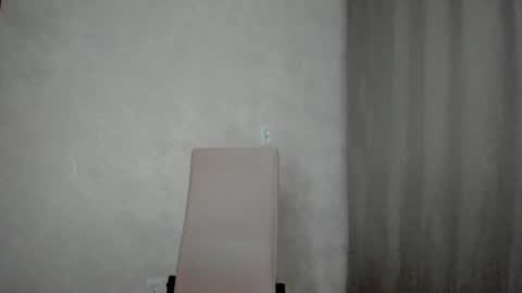 Snapshot of why_again_me chatting on 01/17/25, 06:33 Veronica online show from 01/17/25, 06:33